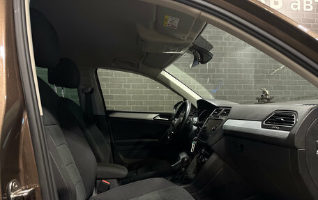 Volkswagen Tiguan II, 2018 год, 2 785 000 рублей, 3 фотография