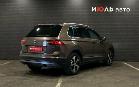 Volkswagen Tiguan II, 2018 год, 2 785 000 рублей, 12 фотография