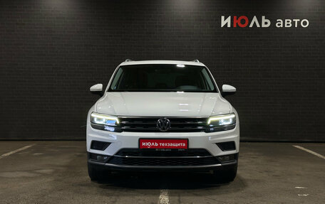 Volkswagen Tiguan II, 2017 год, 2 685 000 рублей, 2 фотография