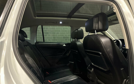 Volkswagen Tiguan II, 2017 год, 2 685 000 рублей, 11 фотография