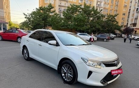 Toyota Camry, 2016 год, 2 500 000 рублей, 4 фотография