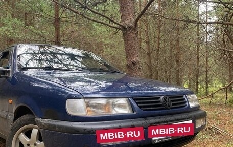 Volkswagen Passat B4, 1995 год, 240 000 рублей, 4 фотография