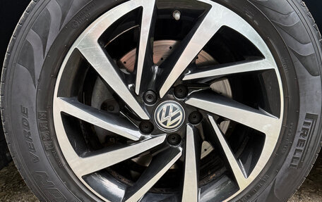 Volkswagen Tiguan II, 2018 год, 2 500 000 рублей, 19 фотография