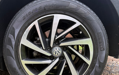 Volkswagen Tiguan II, 2018 год, 2 500 000 рублей, 18 фотография