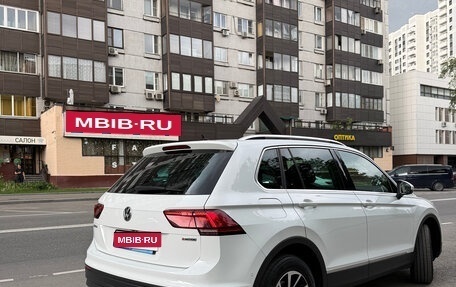 Volkswagen Tiguan II, 2018 год, 2 500 000 рублей, 5 фотография