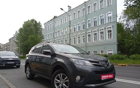 Toyota RAV4, 2015 год, 1 899 000 рублей, 1 фотография