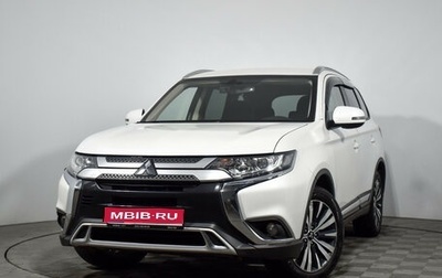 Mitsubishi Outlander III рестайлинг 3, 2020 год, 1 799 000 рублей, 1 фотография