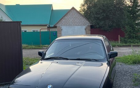BMW 5 серия, 1992 год, 280 000 рублей, 1 фотография