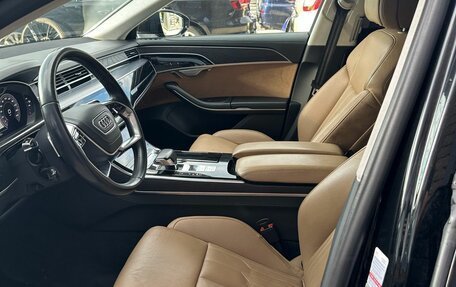 Audi A8, 2018 год, 3 300 000 рублей, 9 фотография