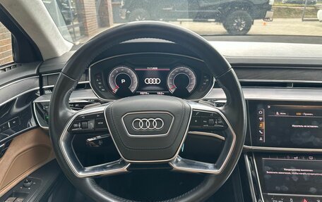 Audi A8, 2018 год, 3 300 000 рублей, 21 фотография