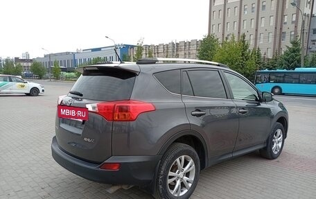 Toyota RAV4, 2015 год, 1 899 000 рублей, 2 фотография