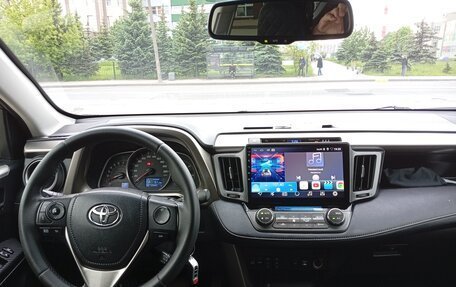 Toyota RAV4, 2015 год, 1 899 000 рублей, 5 фотография