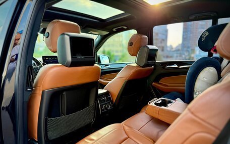 Mercedes-Benz GLS, 2018 год, 5 250 000 рублей, 24 фотография