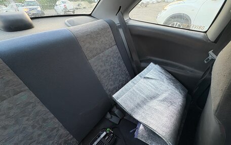 Mitsubishi Mirage VI рестайлинг, 1998 год, 249 000 рублей, 25 фотография