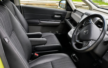 Honda Freed II, 2017 год, 1 549 000 рублей, 6 фотография