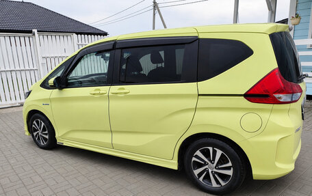 Honda Freed II, 2017 год, 1 549 000 рублей, 3 фотография