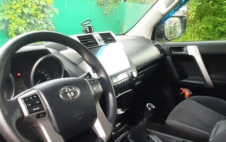 Toyota Land Cruiser Prado 150 рестайлинг 2, 2017 год, 4 200 000 рублей, 4 фотография