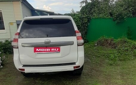 Toyota Land Cruiser Prado 150 рестайлинг 2, 2017 год, 4 200 000 рублей, 3 фотография