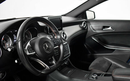 Mercedes-Benz GLA, 2015 год, 1 849 000 рублей, 10 фотография