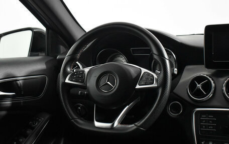 Mercedes-Benz GLA, 2015 год, 1 849 000 рублей, 16 фотография