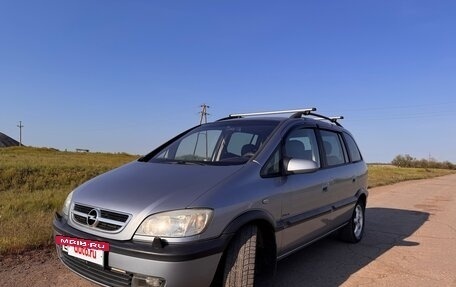 Opel Zafira A рестайлинг, 2003 год, 600 000 рублей, 3 фотография