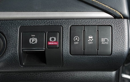 Toyota Harrier, 2017 год, 2 199 000 рублей, 21 фотография