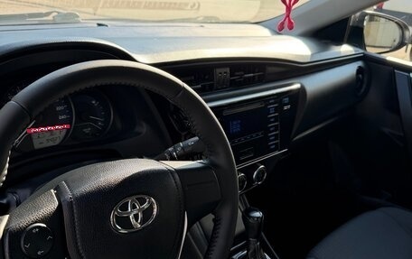 Toyota Corolla, 2016 год, 1 290 000 рублей, 24 фотография