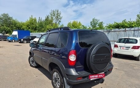 Chevrolet Niva I рестайлинг, 2018 год, 650 000 рублей, 6 фотография