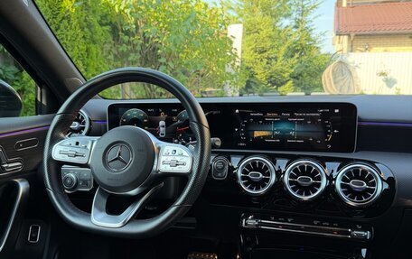 Mercedes-Benz A-Класс, 2019 год, 3 100 000 рублей, 2 фотография