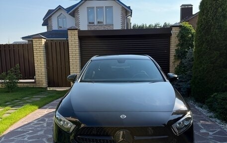 Mercedes-Benz A-Класс, 2019 год, 3 100 000 рублей, 9 фотография