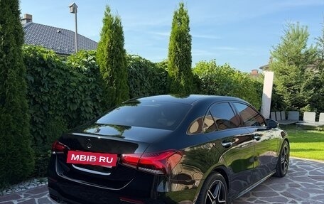 Mercedes-Benz A-Класс, 2019 год, 3 100 000 рублей, 7 фотография