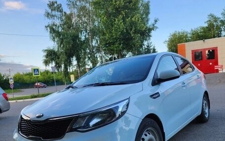KIA Rio III рестайлинг, 2016 год, 1 100 000 рублей, 1 фотография