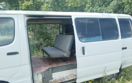 Toyota HiAce H100, 2002 год, 400 000 рублей, 5 фотография