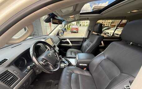 Toyota Land Cruiser 200, 2020 год, 12 800 000 рублей, 8 фотография