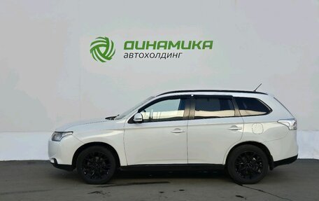 Mitsubishi Outlander III рестайлинг 3, 2013 год, 985 000 рублей, 8 фотография
