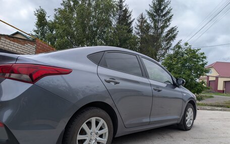 Hyundai Solaris II рестайлинг, 2018 год, 1 300 000 рублей, 9 фотография