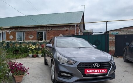 Hyundai Solaris II рестайлинг, 2018 год, 1 300 000 рублей, 8 фотография