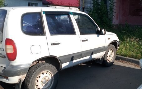 Chevrolet Niva I рестайлинг, 2003 год, 195 000 рублей, 1 фотография
