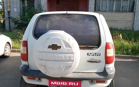 Chevrolet Niva I рестайлинг, 2003 год, 195 000 рублей, 3 фотография