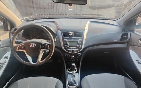 Hyundai Solaris II рестайлинг, 2012 год, 750 000 рублей, 2 фотография
