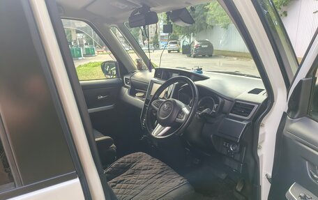 Toyota Roomy I, 2017 год, 1 100 000 рублей, 10 фотография