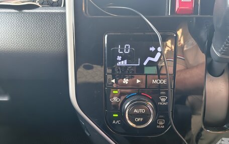 Toyota Roomy I, 2017 год, 1 100 000 рублей, 30 фотография