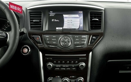 Nissan Pathfinder, 2016 год, 1 800 000 рублей, 16 фотография
