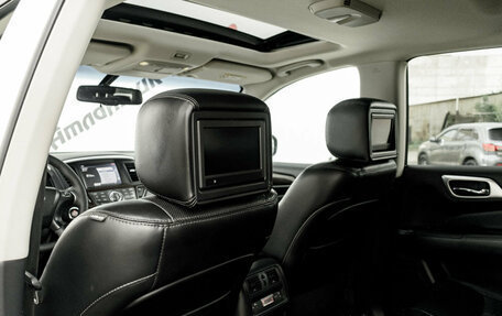 Nissan Pathfinder, 2016 год, 1 800 000 рублей, 31 фотография