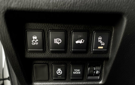 Nissan Pathfinder, 2016 год, 1 800 000 рублей, 33 фотография