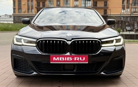 BMW 5 серия, 2021 год, 4 300 000 рублей, 1 фотография