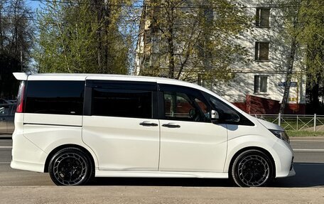 Honda Stepwgn IV, 2016 год, 2 400 000 рублей, 4 фотография