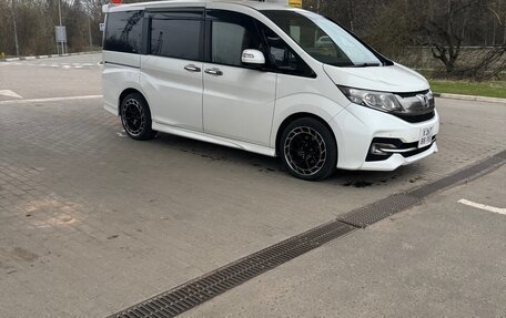 Honda Stepwgn IV, 2016 год, 2 400 000 рублей, 6 фотография
