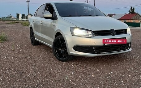 Volkswagen Polo VI (EU Market), 2012 год, 500 000 рублей, 2 фотография