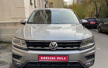 Volkswagen Tiguan II, 2017 год, 2 480 000 рублей, 1 фотография